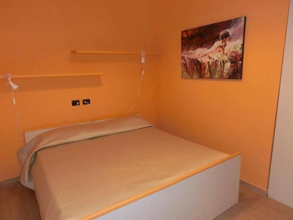 רומא Reale House Rooms 2*,